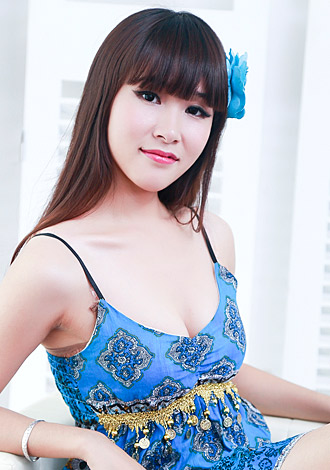 Gorgeous profiles pictures: Asian, young member, profile Hui from Hu Nan