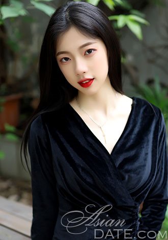 Date the member of your dreams: pretty Asian member Chuyan from Shaoyang