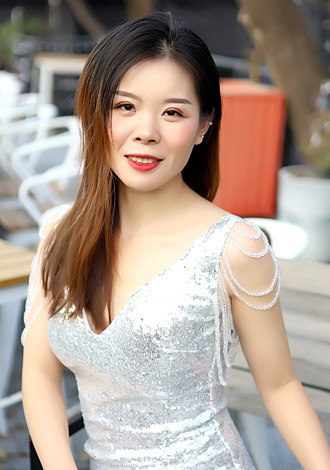 Date the member of your dreams: young Asian profile Yingli from Shangqiu