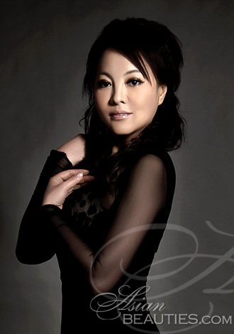 Hundreds of beauties: mature Asian lady Shaopei